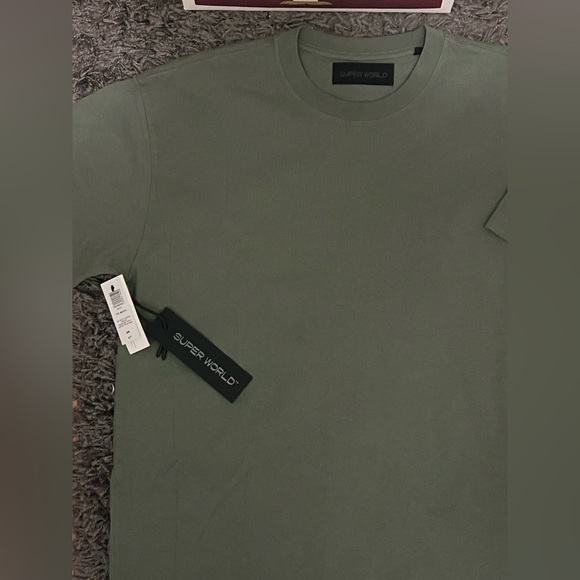 Aritzia - Picture 4 of 4